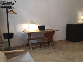 Small City Studio 1150 TOP 2